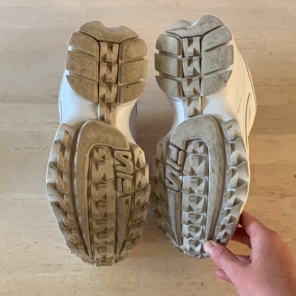 Women’s Filas - Picture 7 of 7